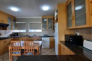 Image 4 of 6