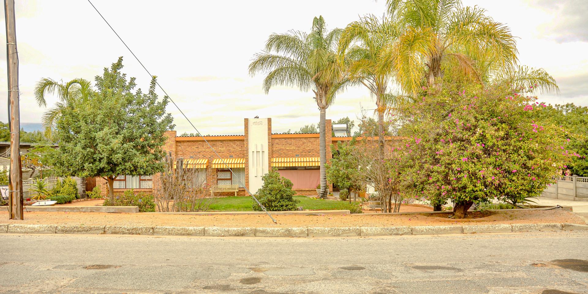 Image 3 of 6