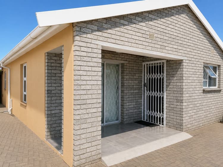 Main property image