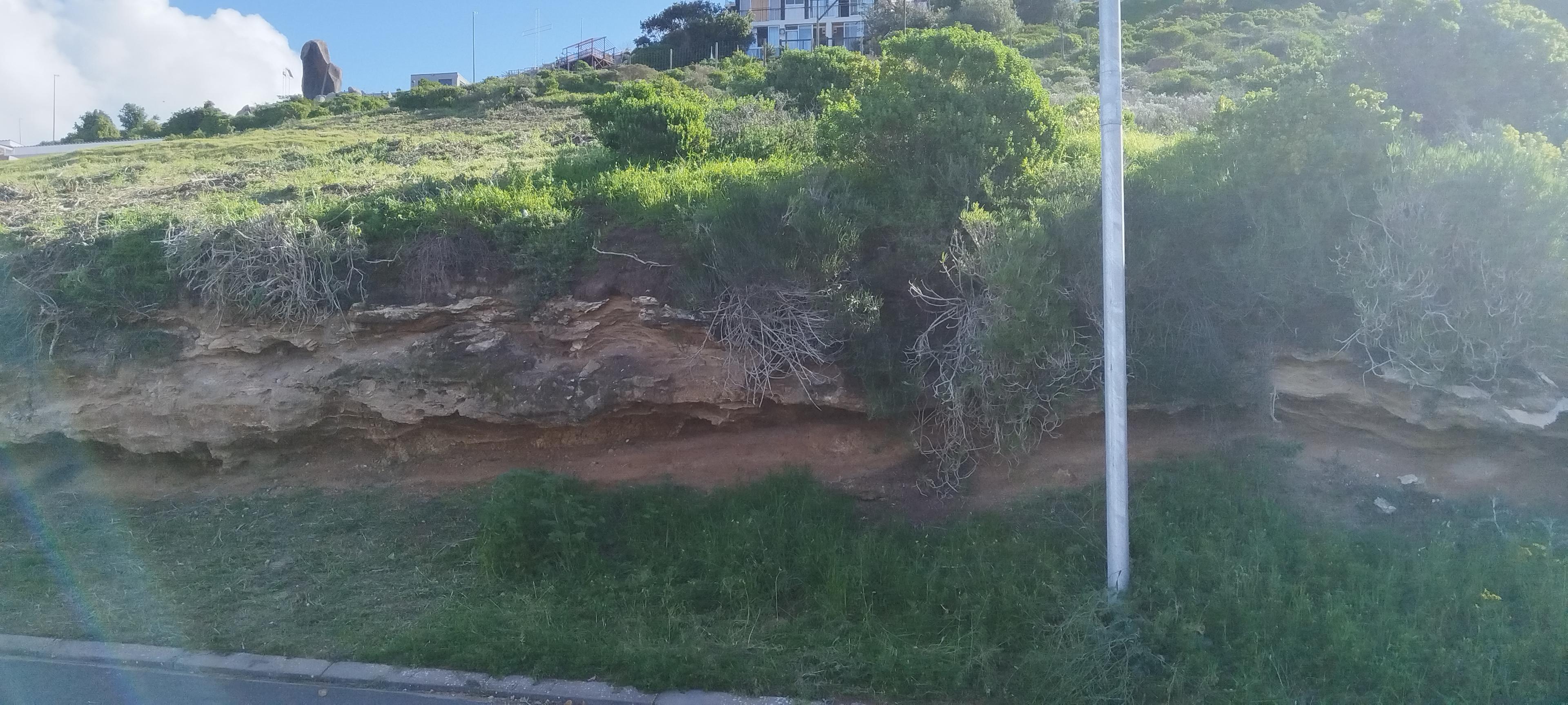 Image 2 of 6