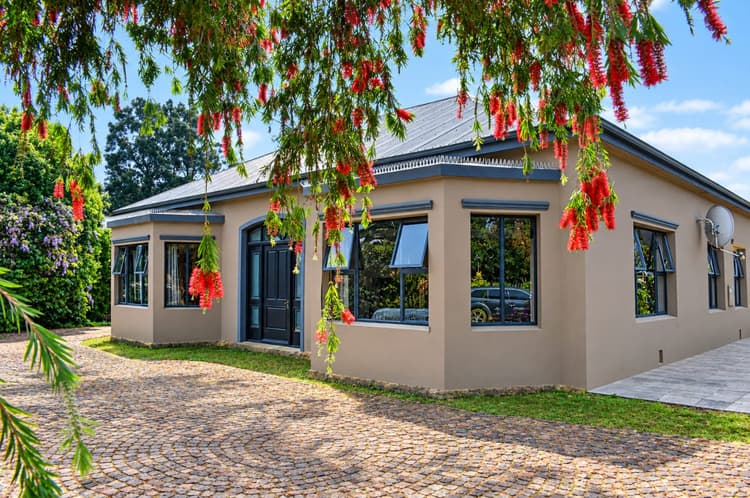 Main property image