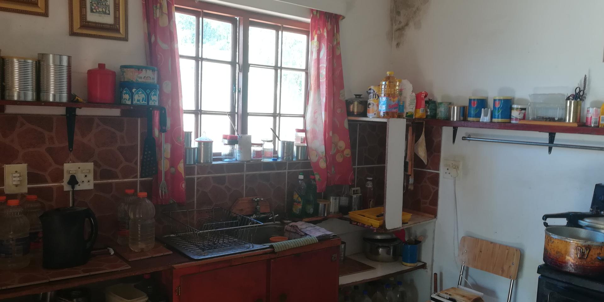 Image 4 of 6