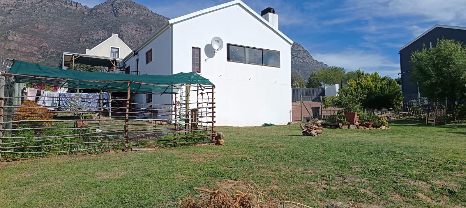 Image 2 of 6
