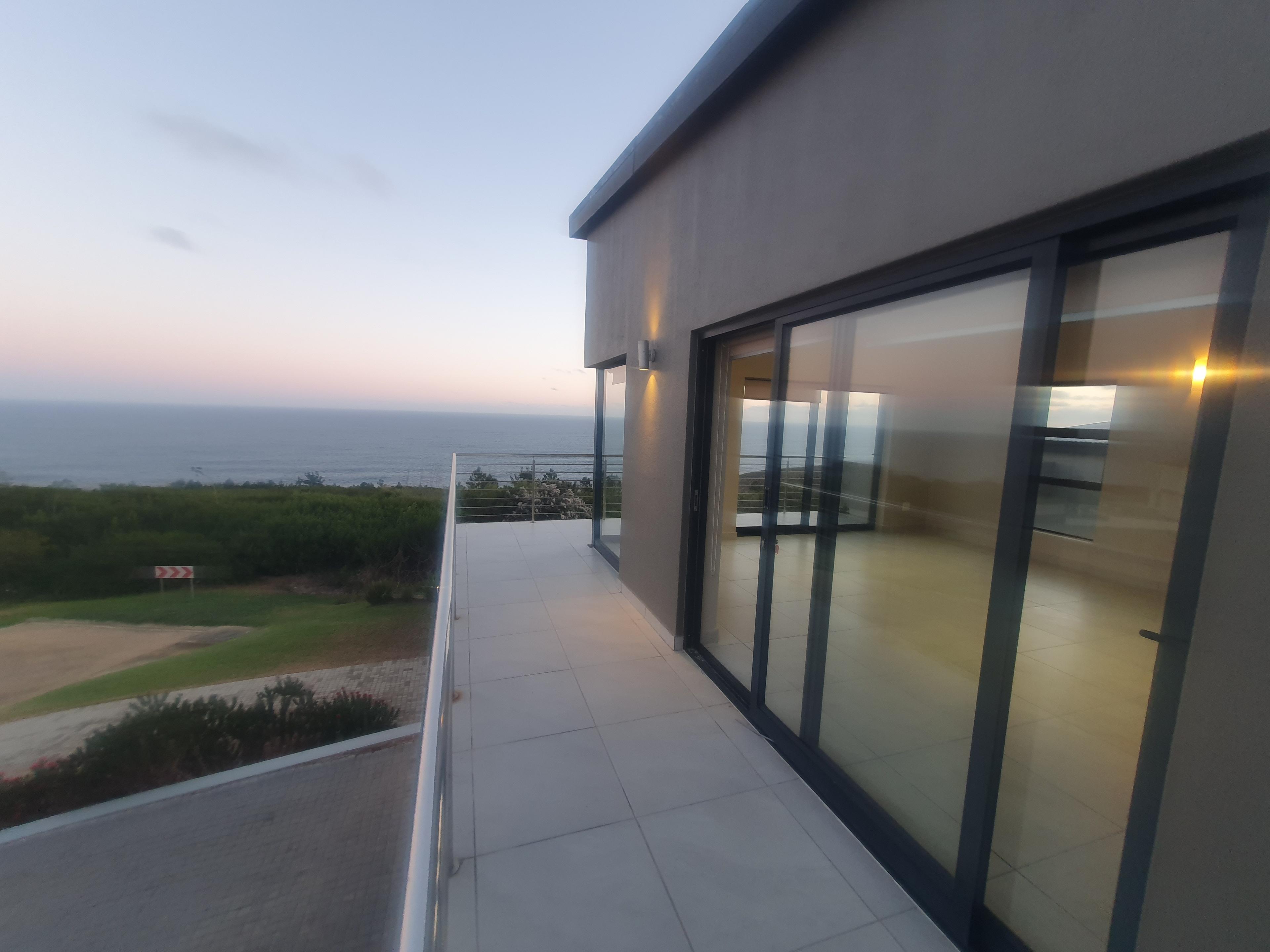 Image 4 of 6