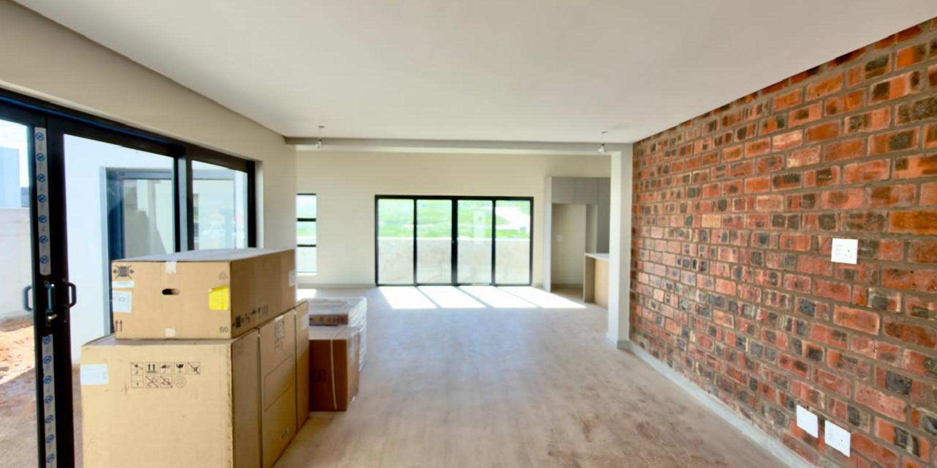 Image 3 of 6