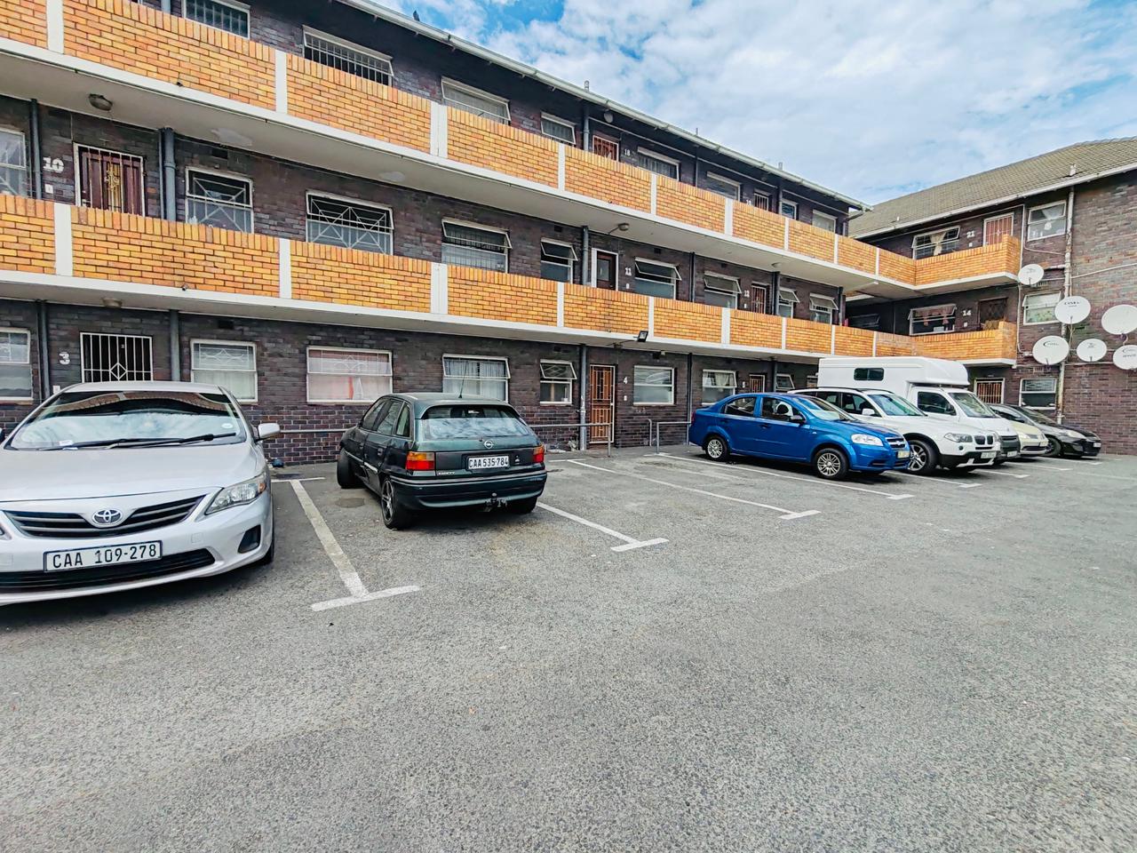 Image 1 of 6