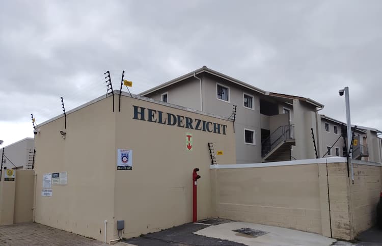 Main property image