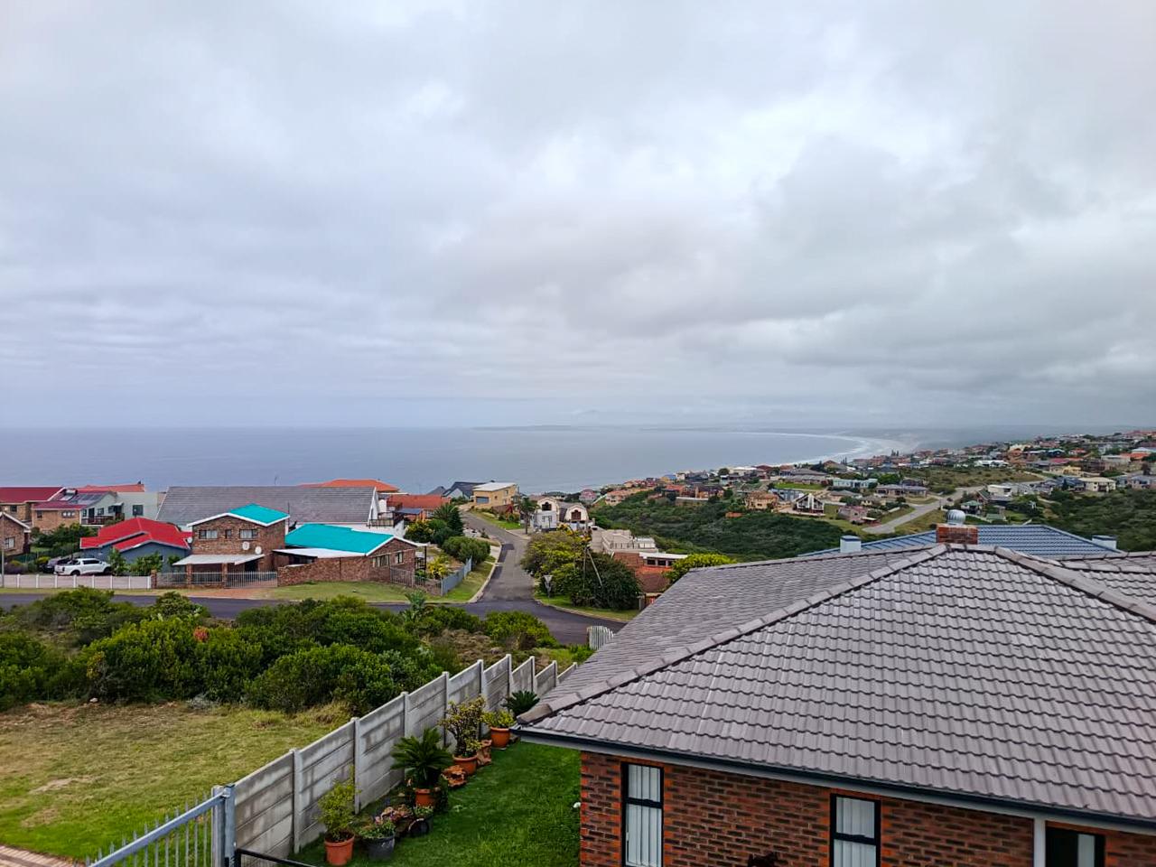Image 2 of 6