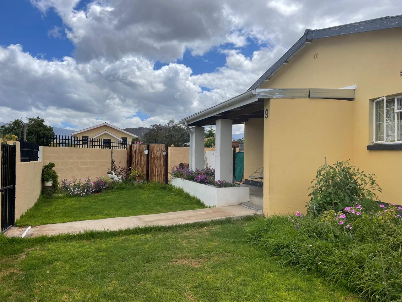 Image 1 of 6