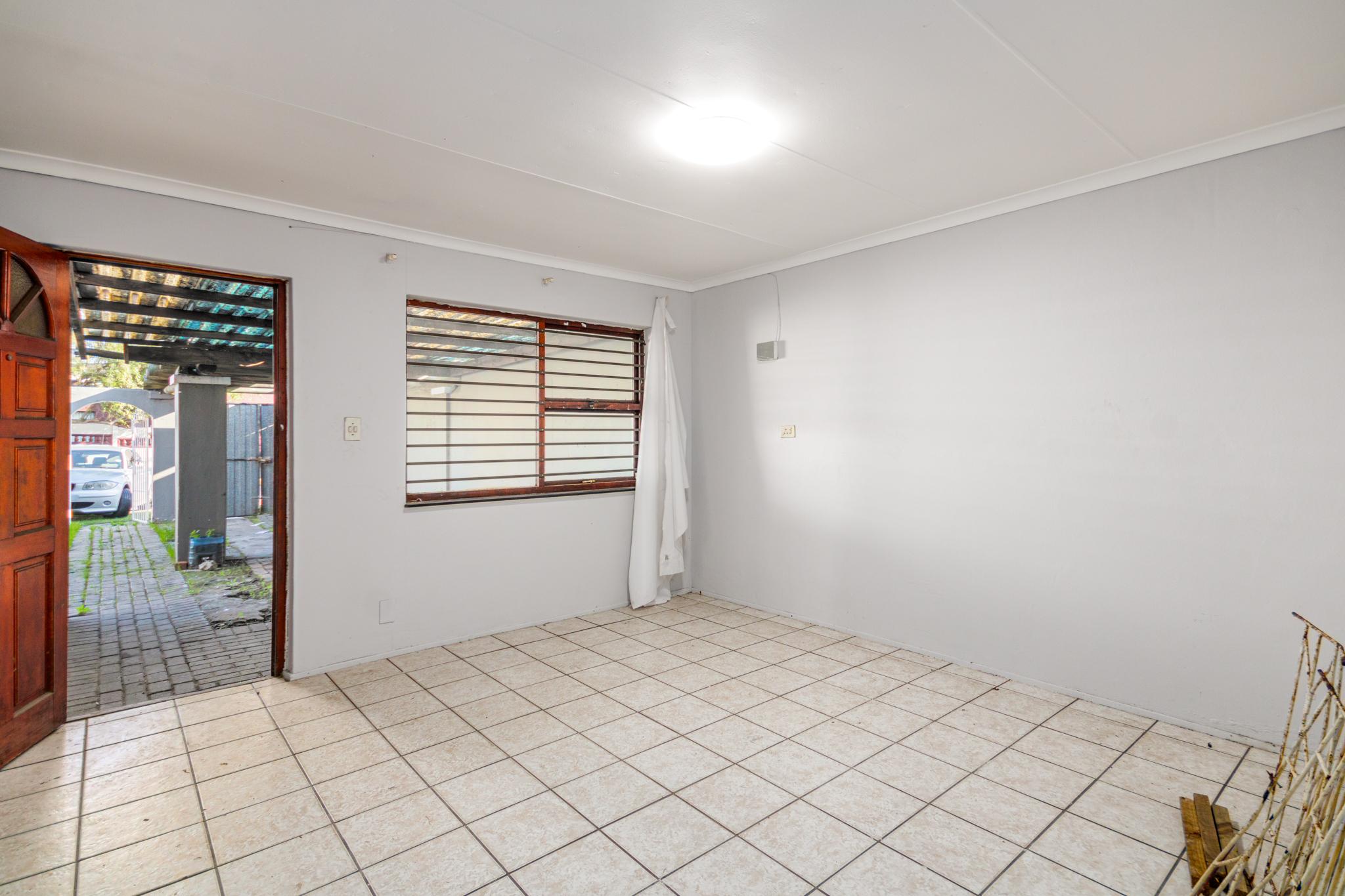 Image 1 of 6
