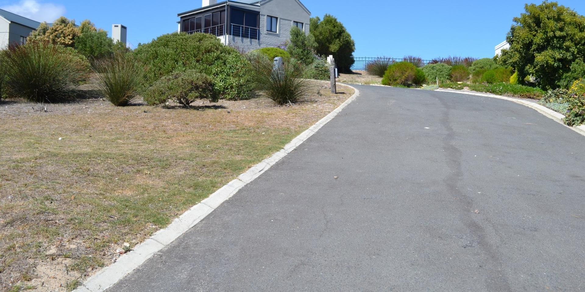 Image 4 of 6
