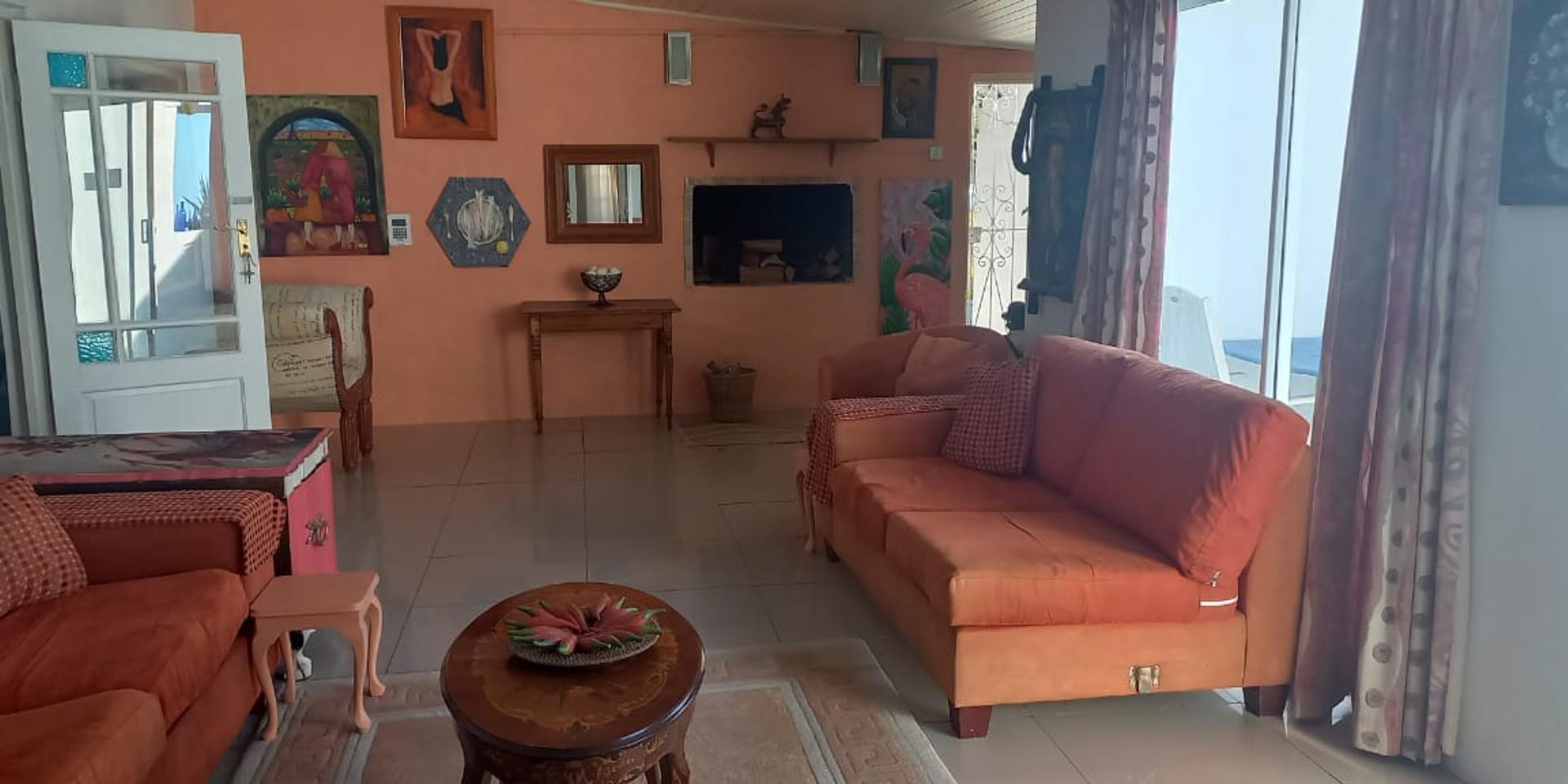 Image 2 of 6