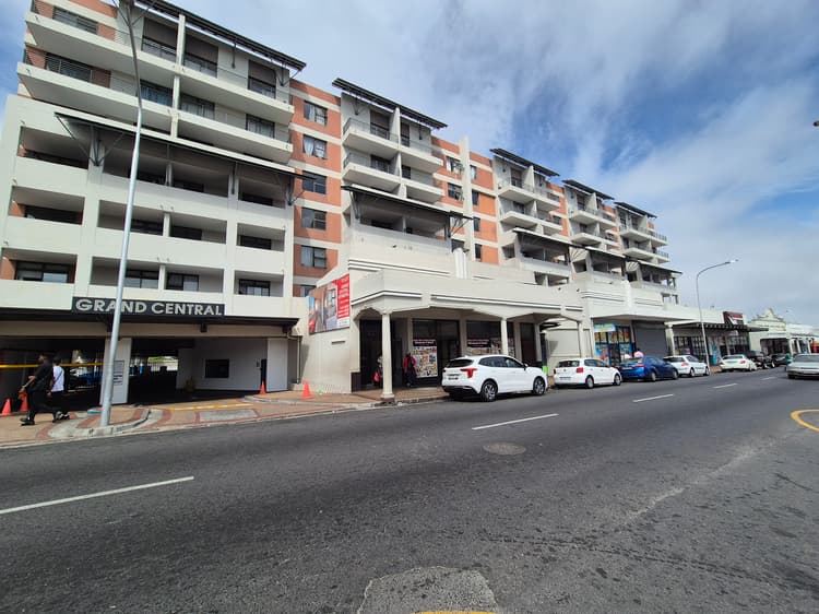 Main property image