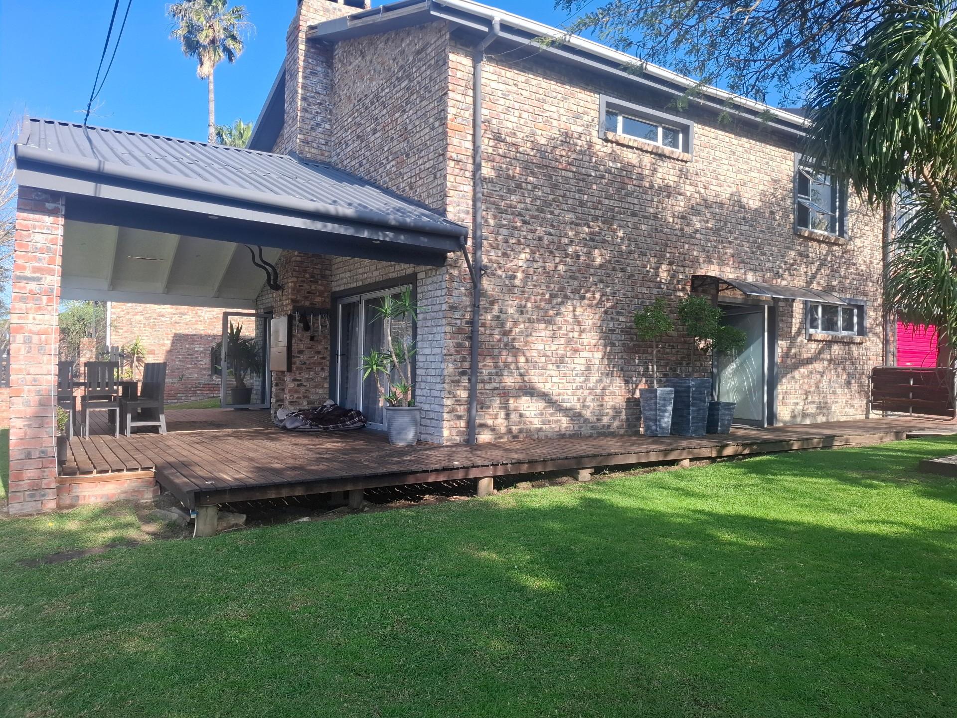 Image 2 of 6