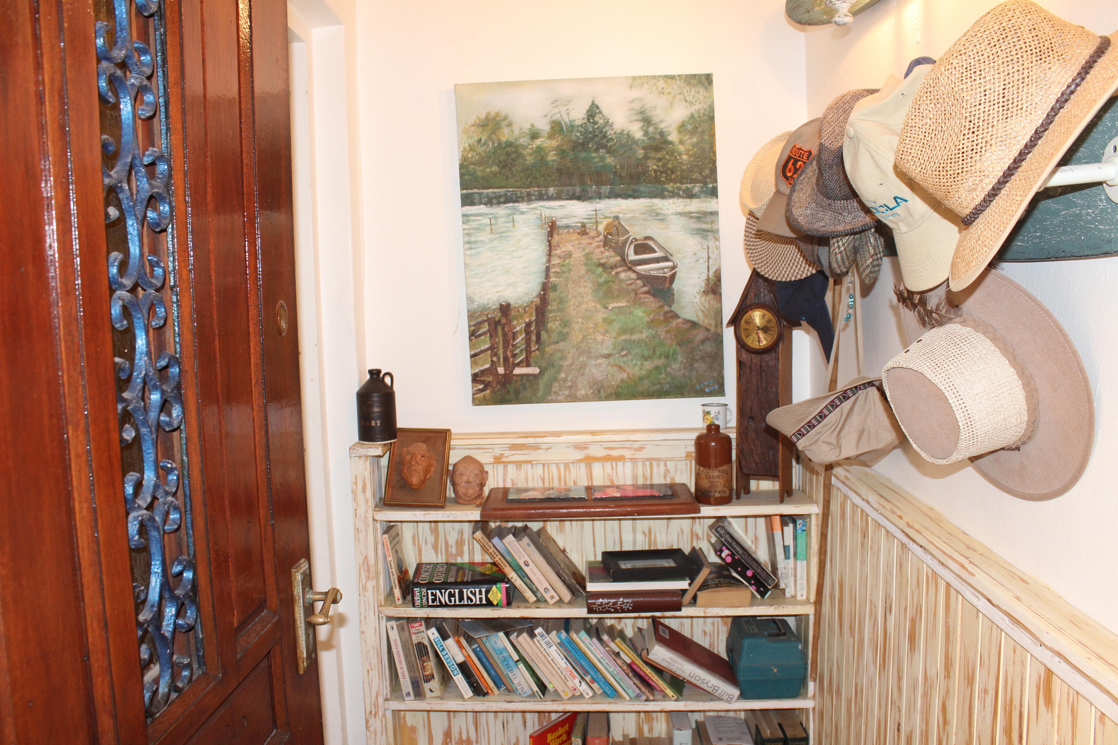 Image 2 of 6