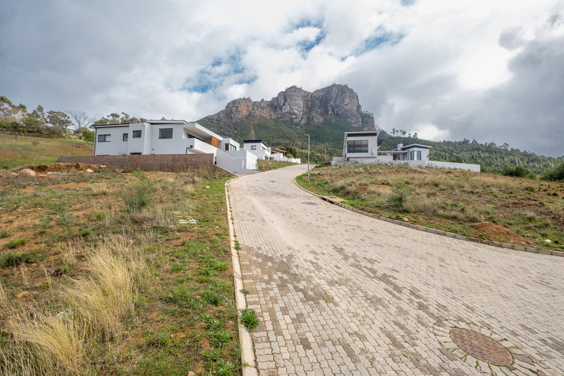 Image 4 of 6