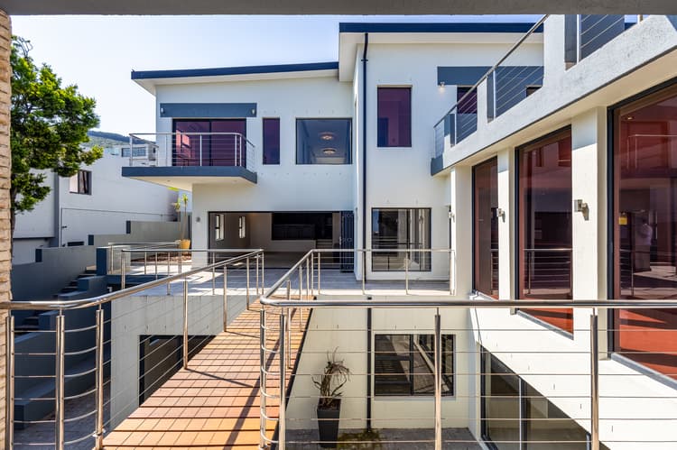 Main property image