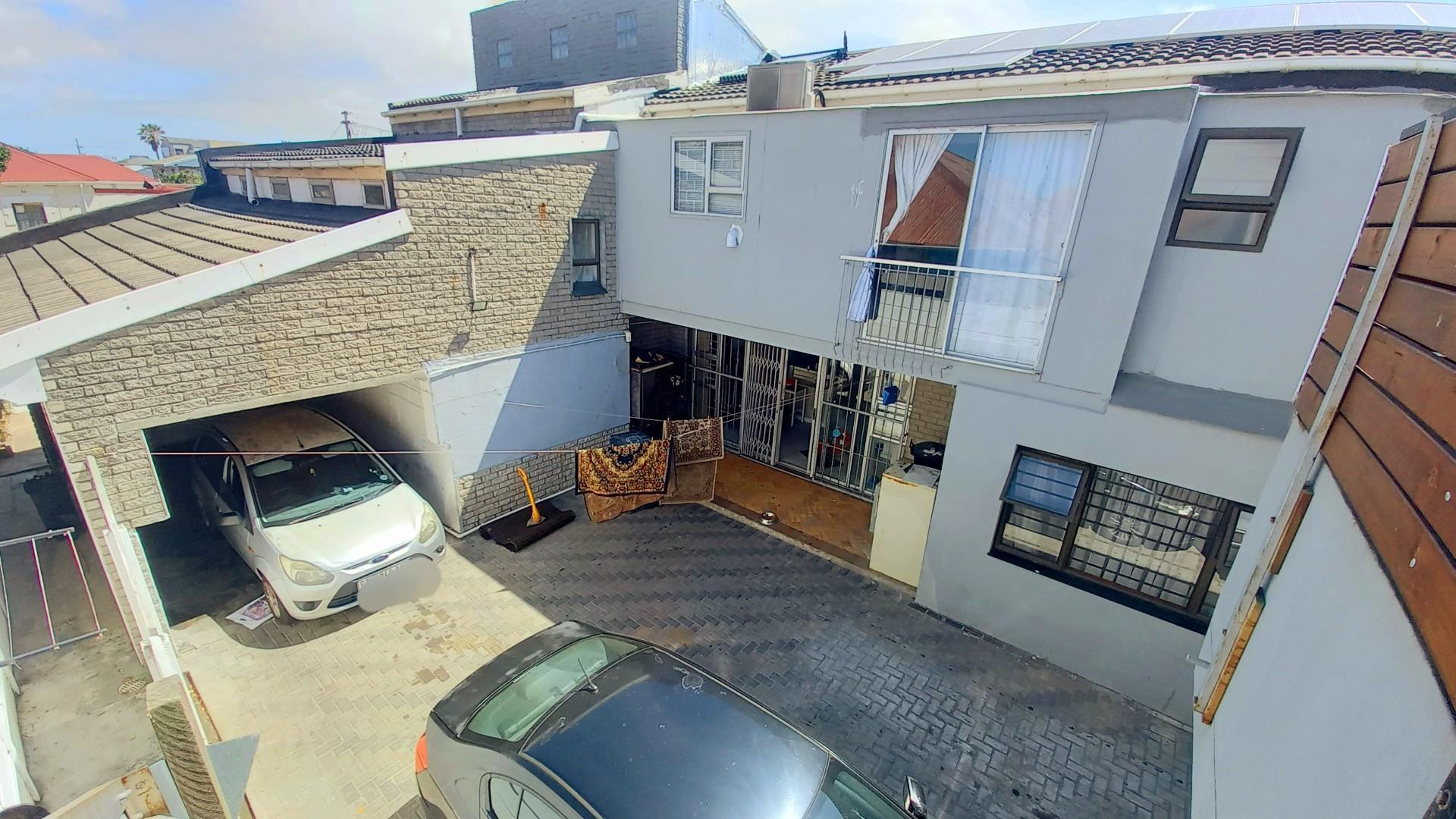 Image 5 of 6