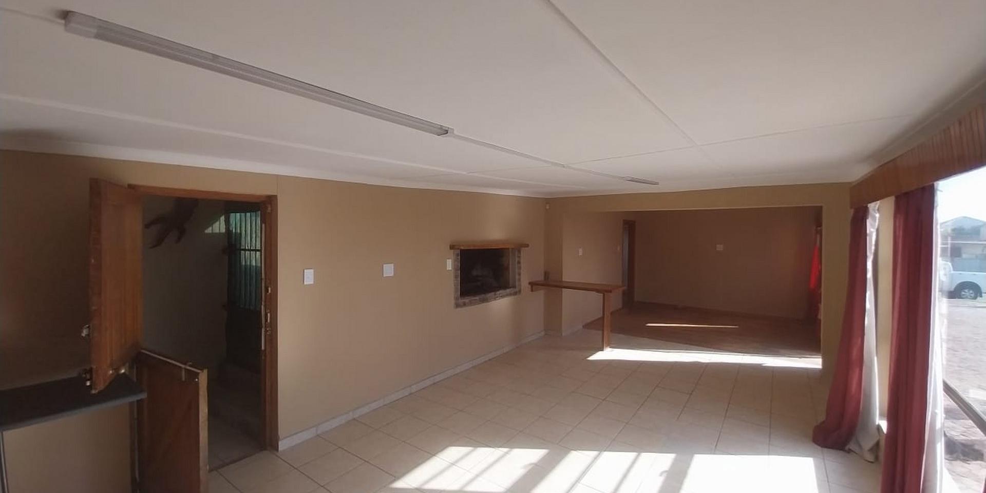 Image 5 of 6