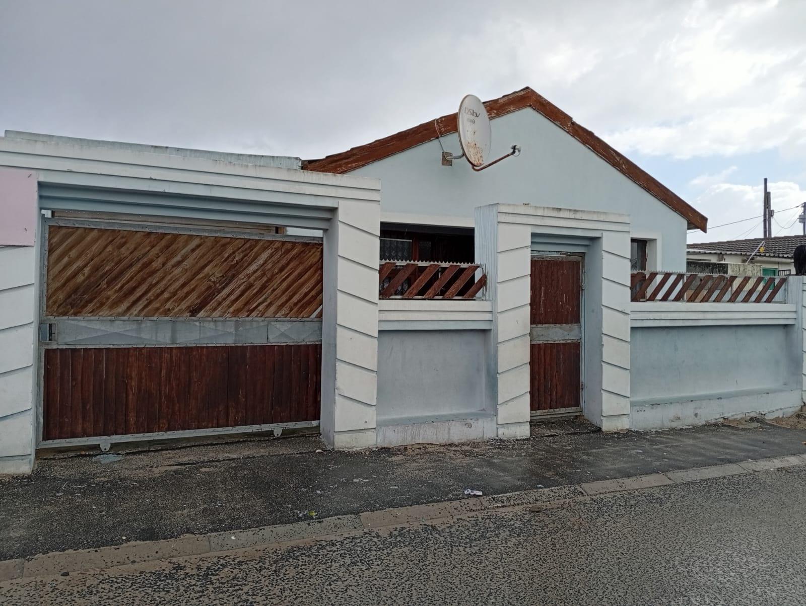 Image 1 of 6