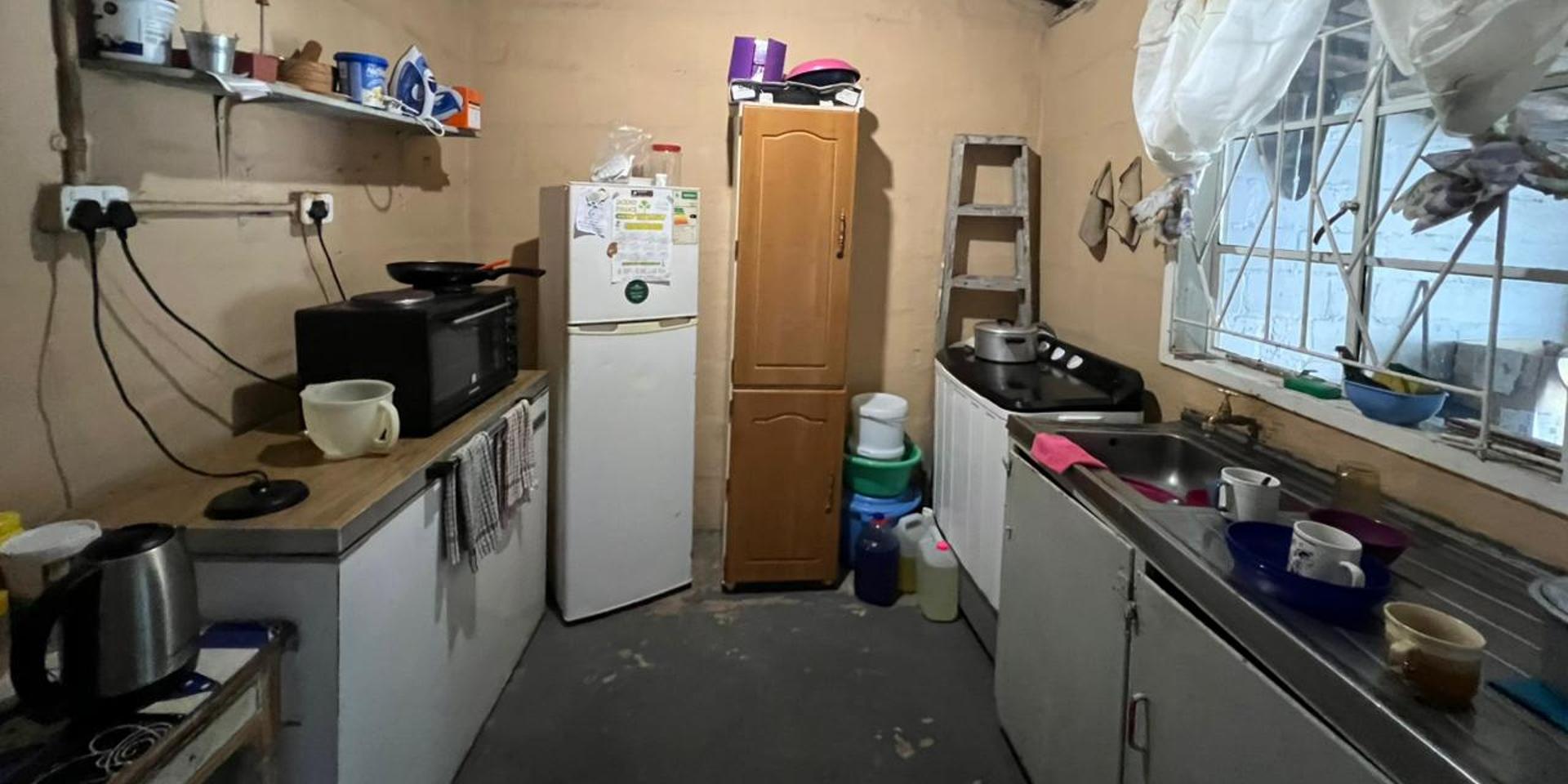 Image 5 of 6