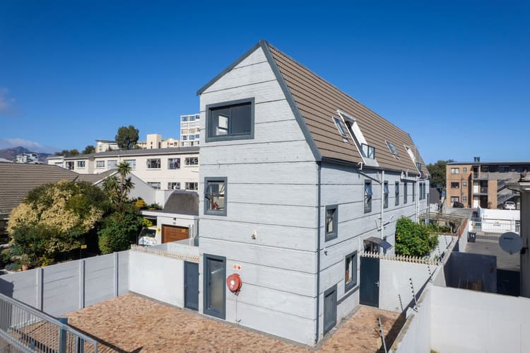 Main property image
