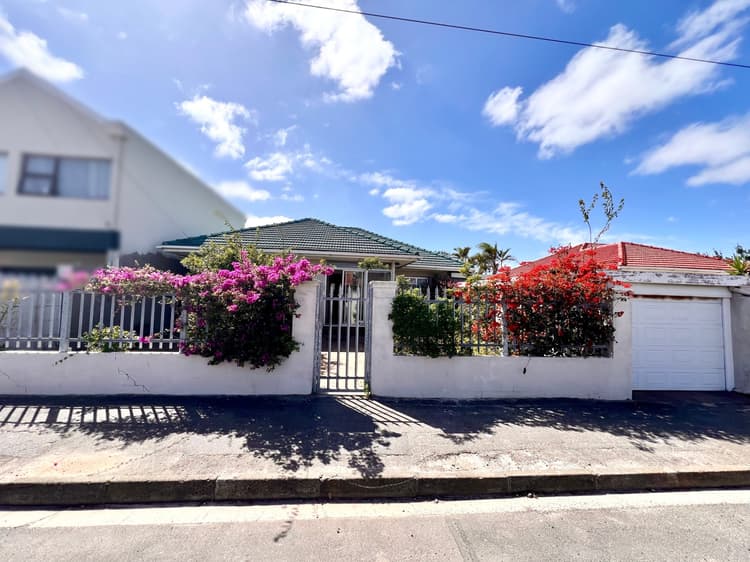 Main property image
