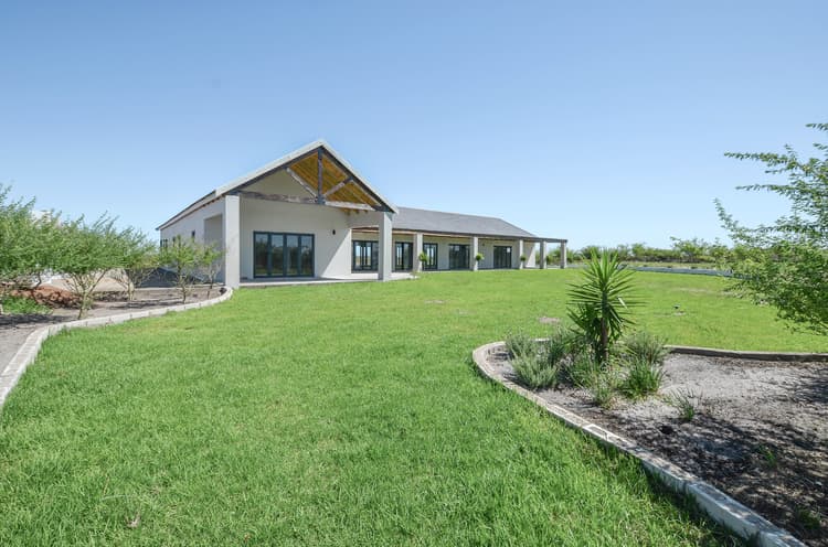 Main property image