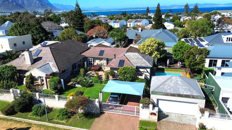 Main property image