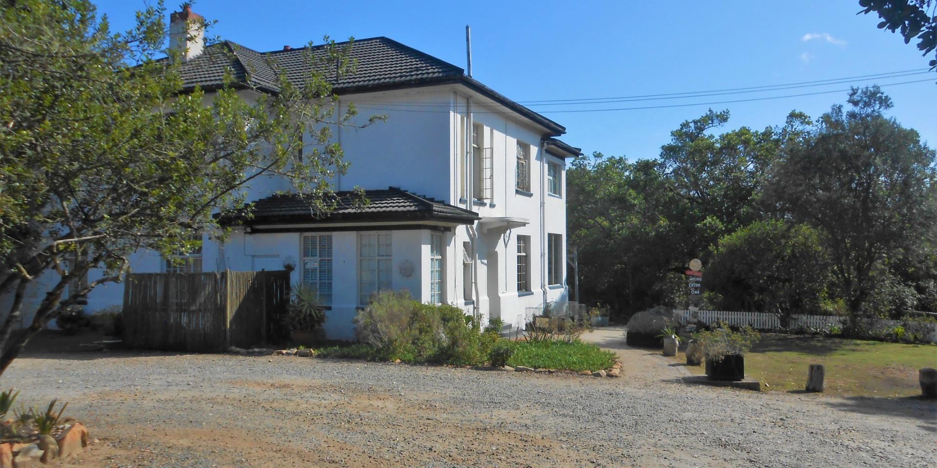 Image 4 of 6