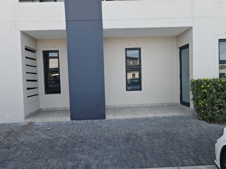 Main property image