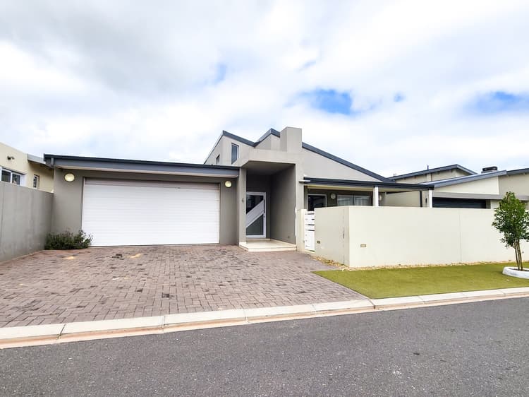 Main property image