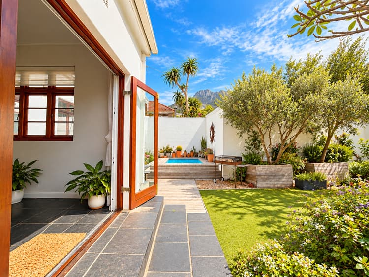 Main property image