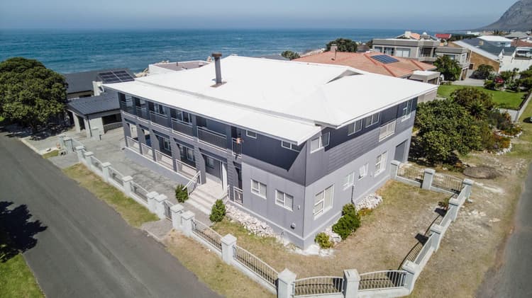 Main property image