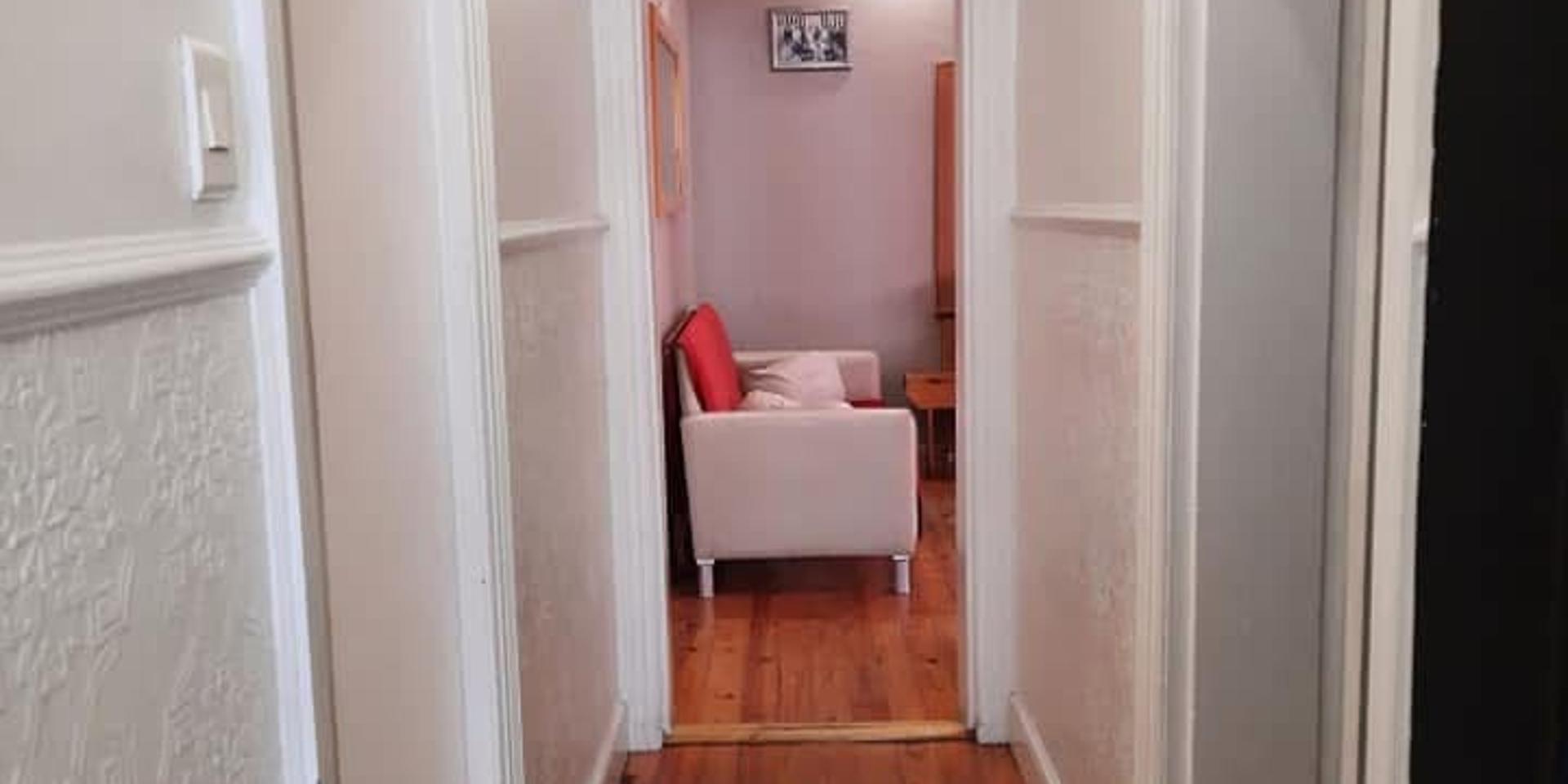 Image 5 of 6