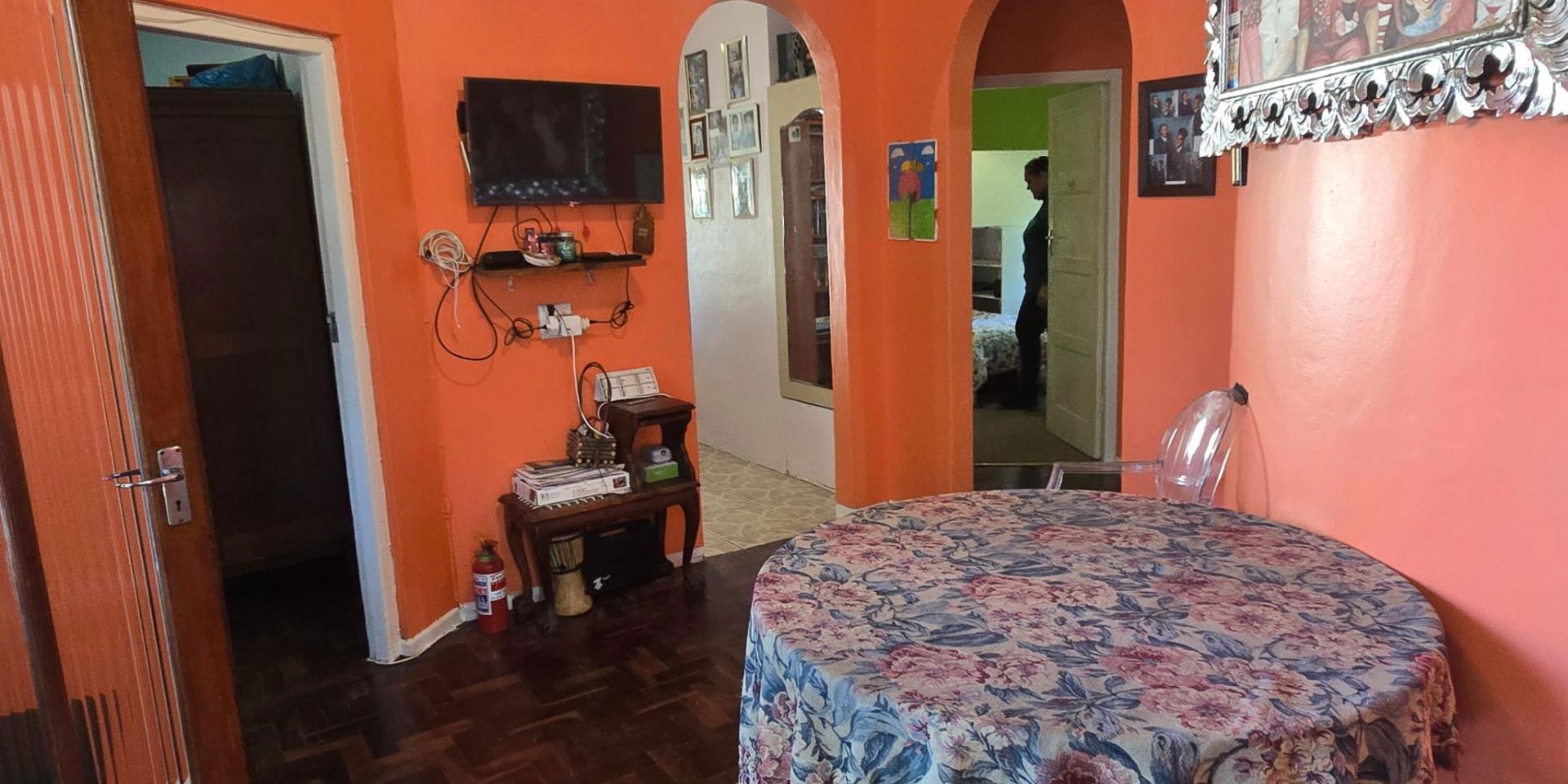 Image 5 of 6