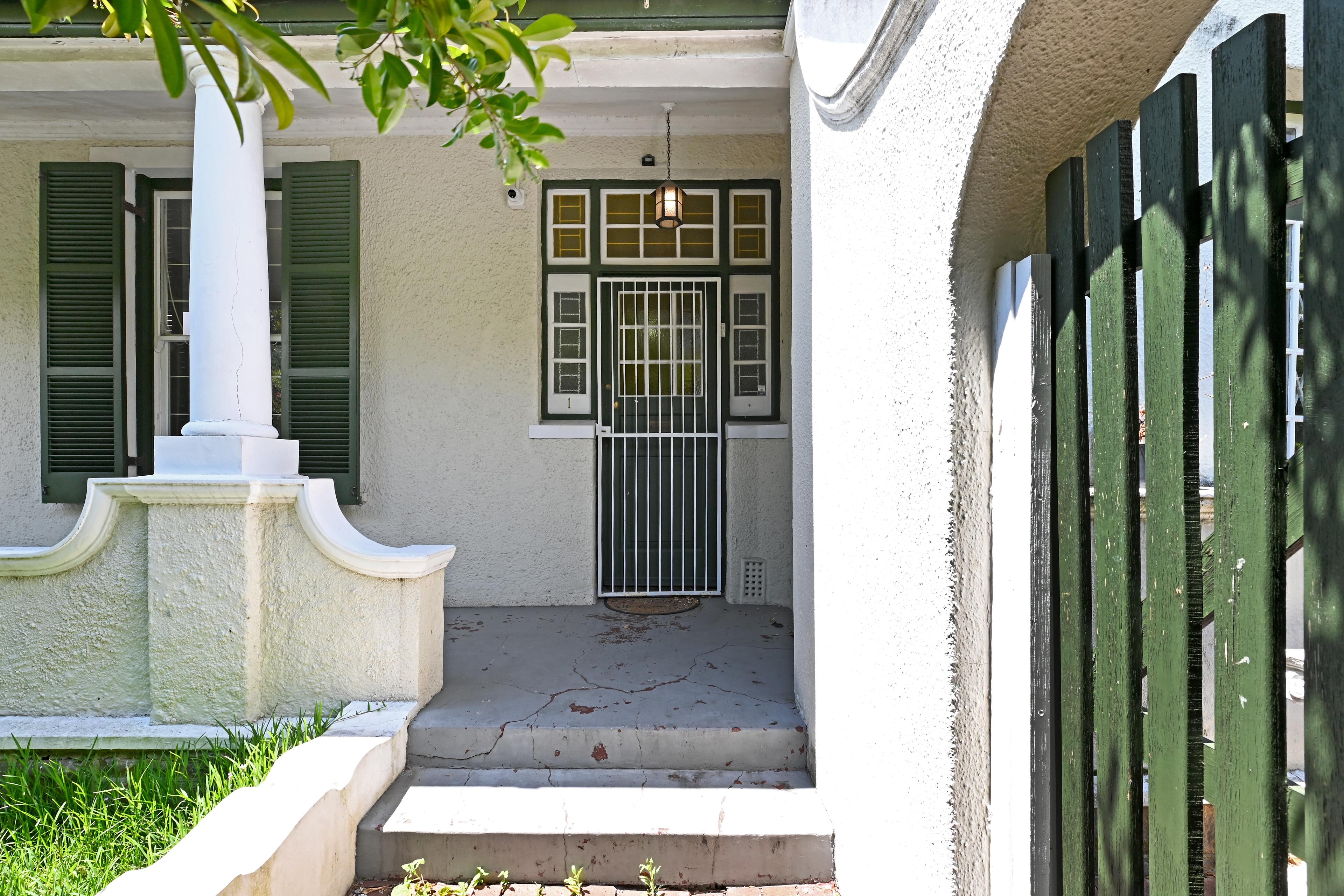 Image 1 of 6
