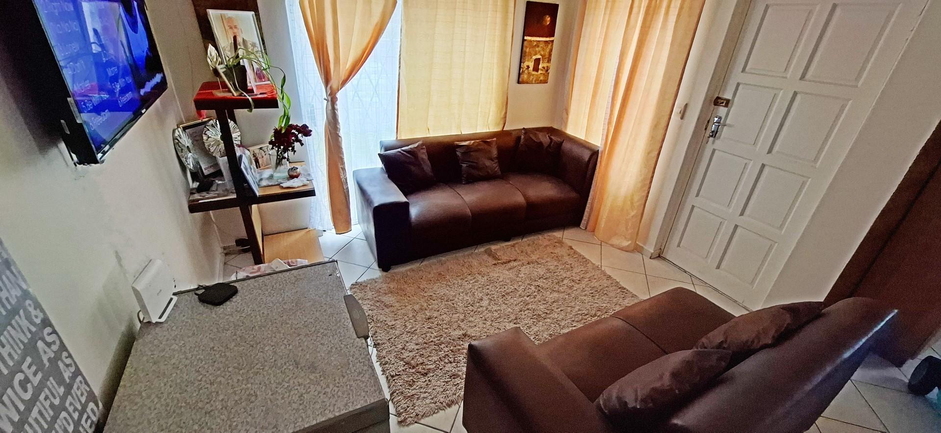 Image 2 of 6