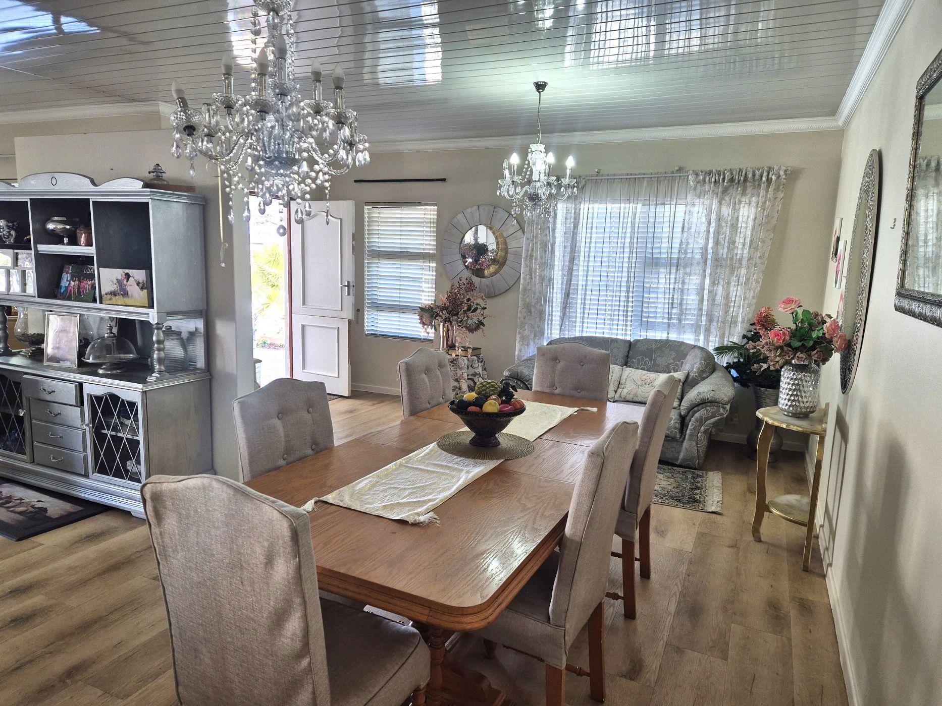 Image 3 of 6