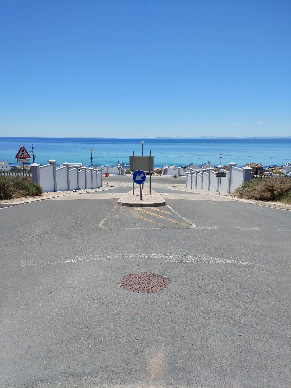Image 4 of 6