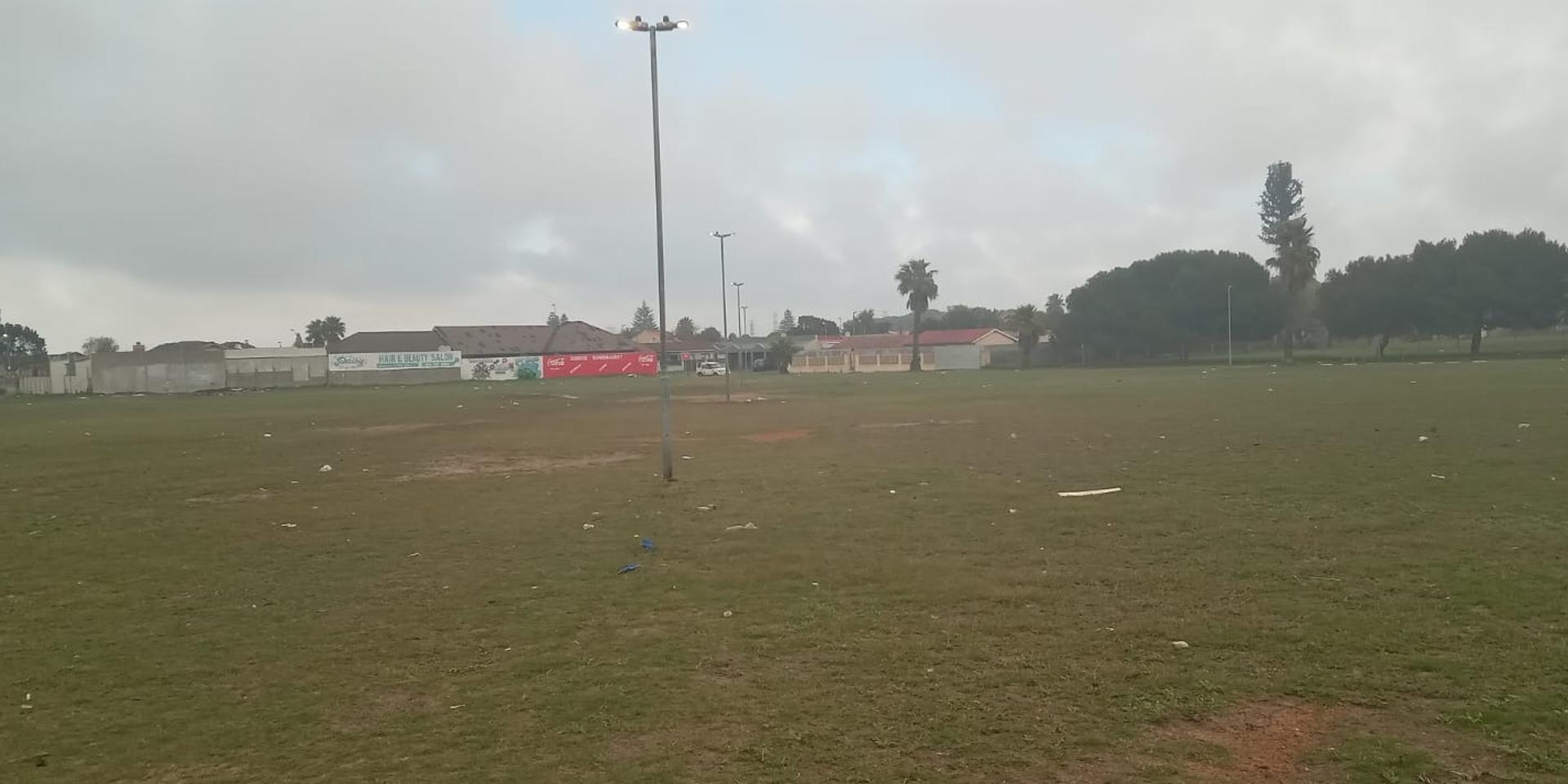 Image 4 of 6