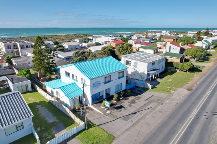 Main property image