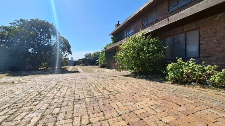 Main property image