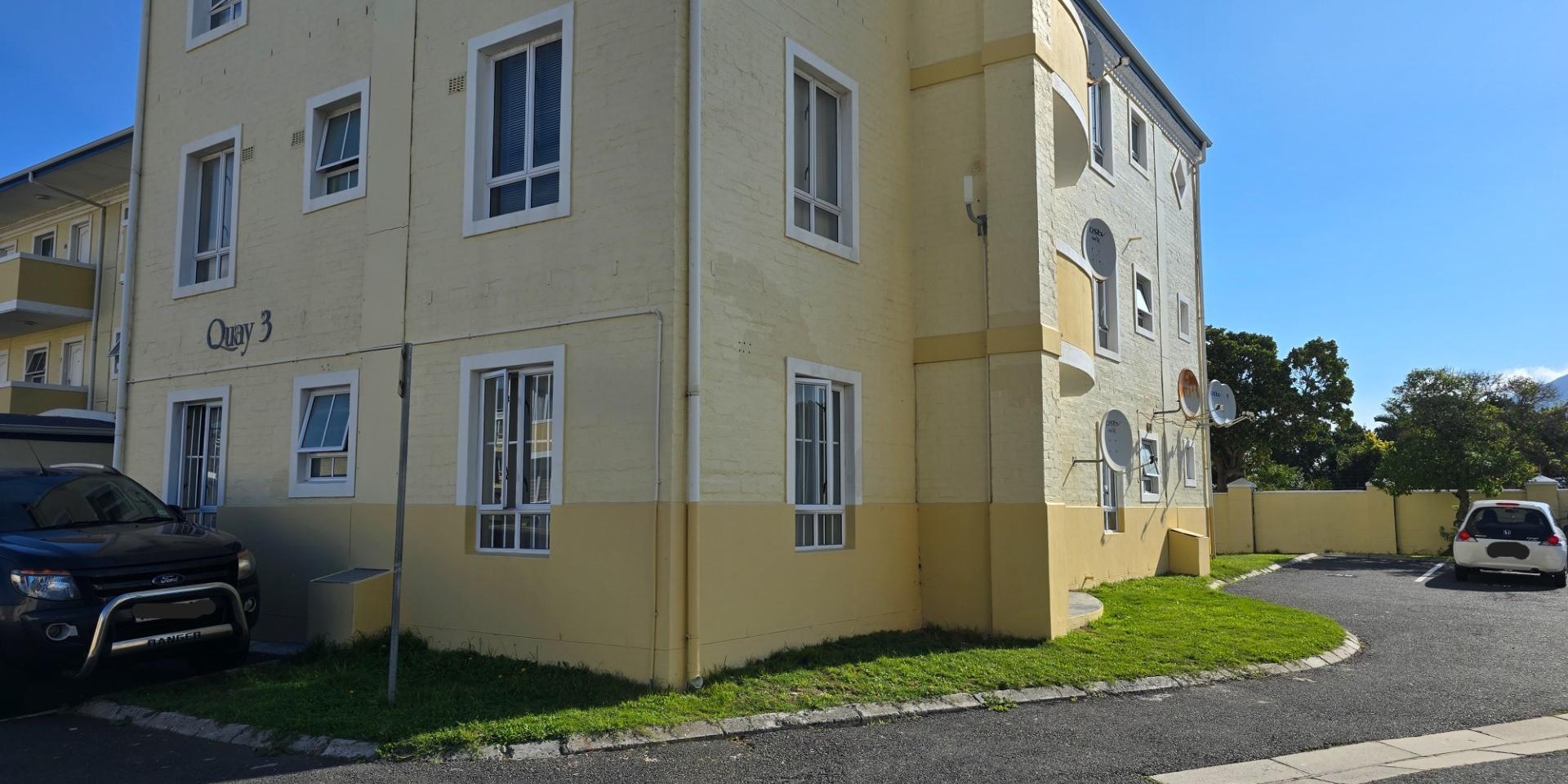 Image 4 of 6