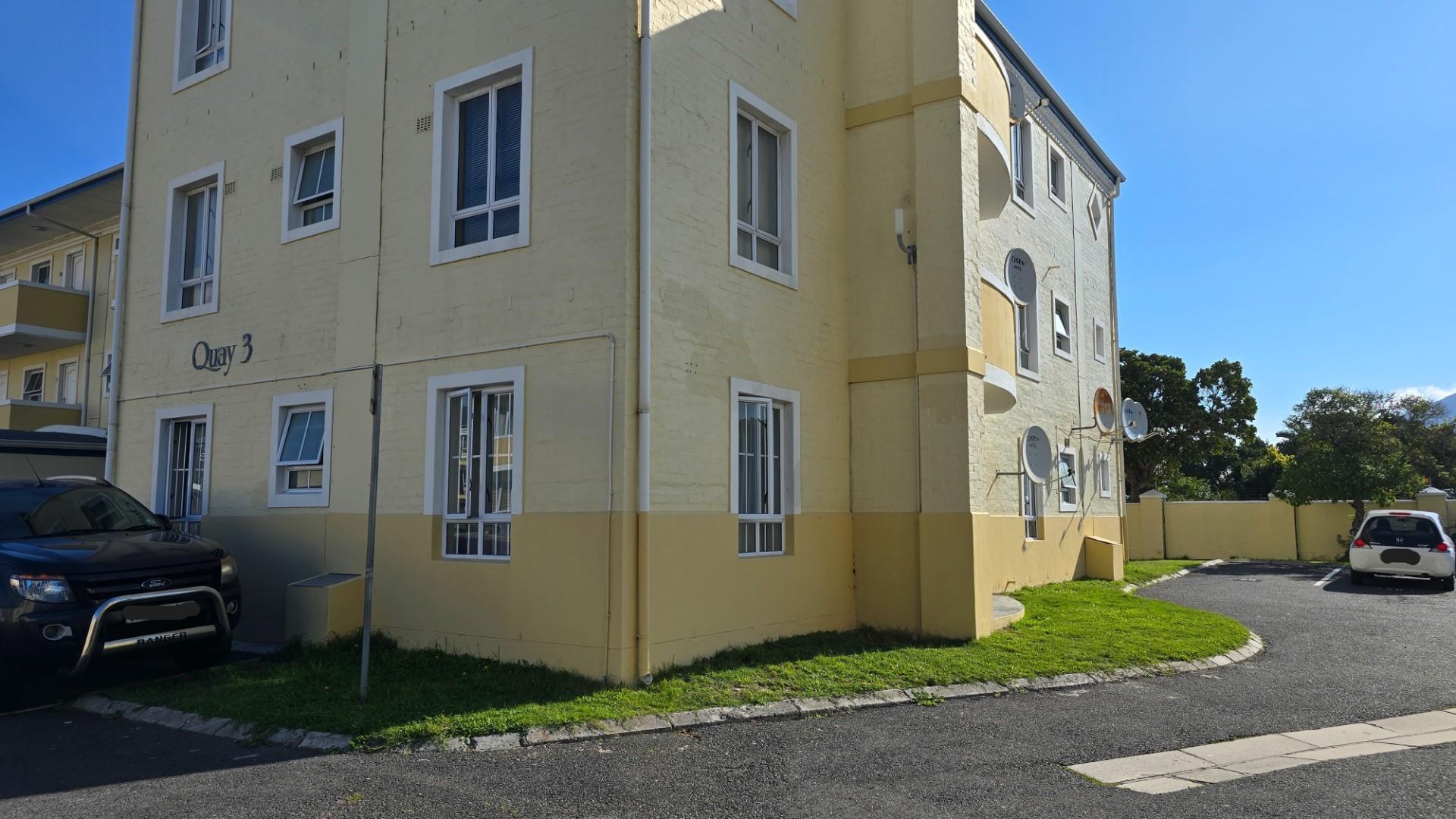 Image 4 of 6