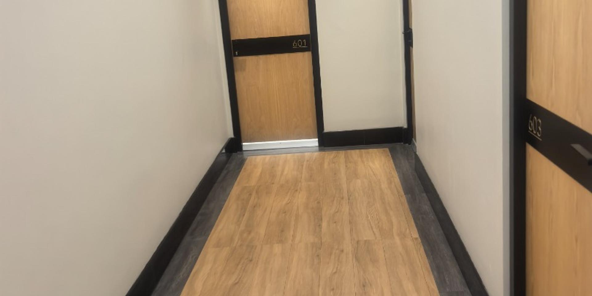 Image 4 of 6