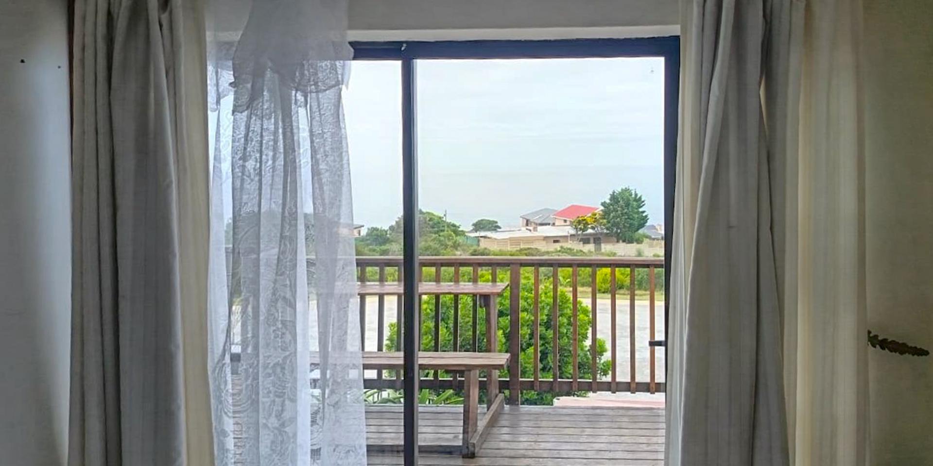 Image 4 of 6