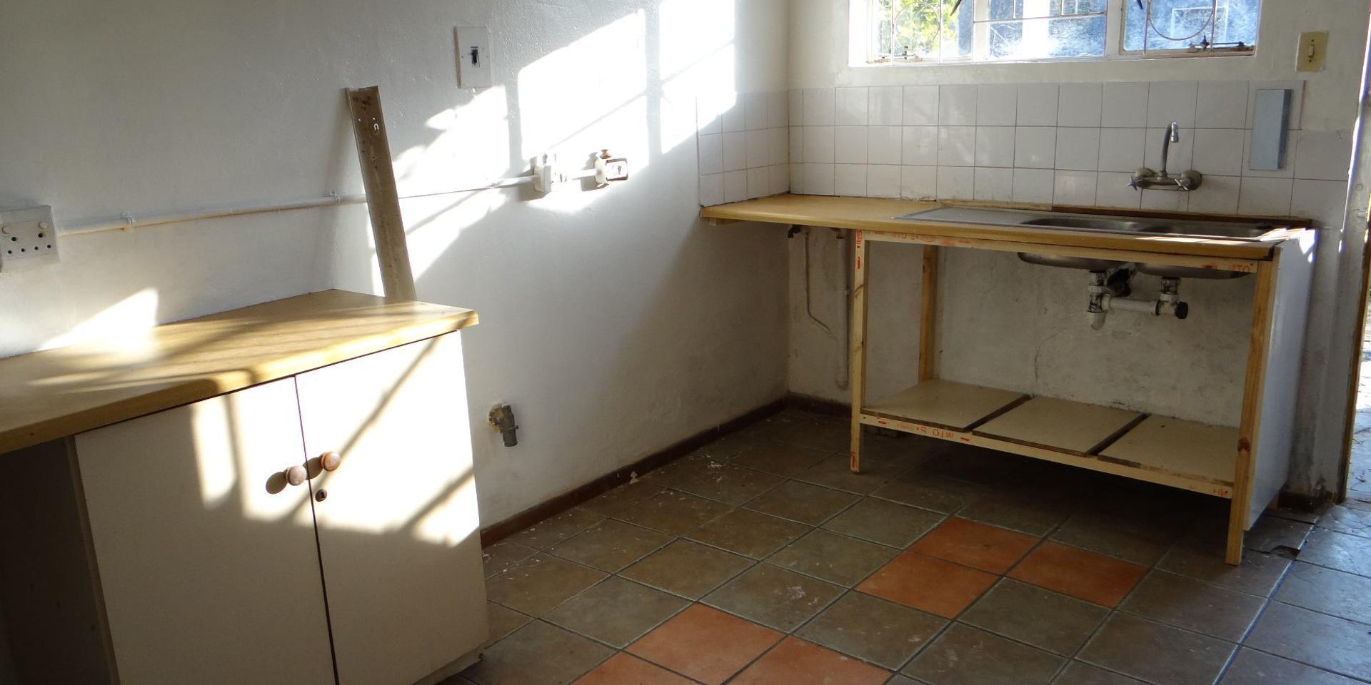 Image 5 of 6