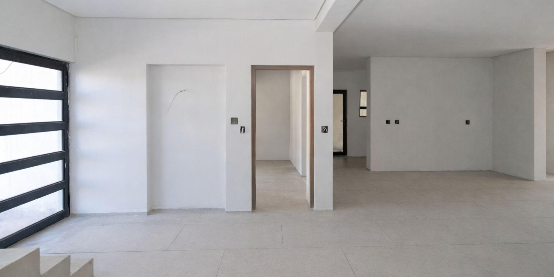Image 3 of 6