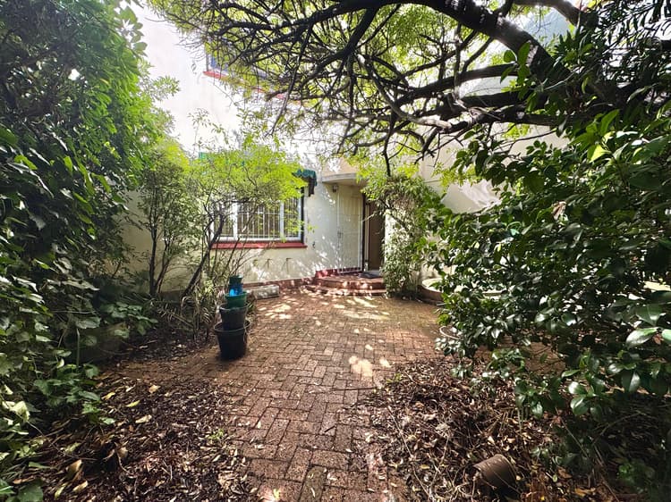 Main property image